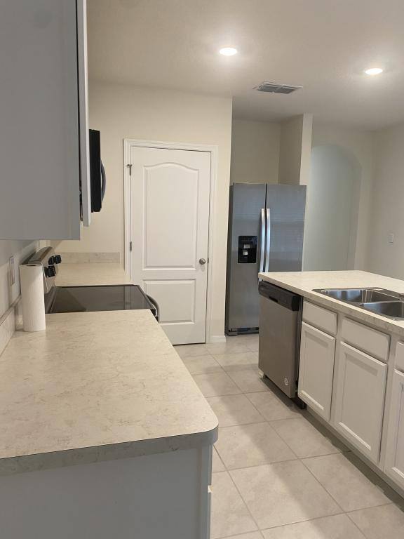House for rent at 6800 Huntleigh Hammock Rd, St. Cloud, FL 34773