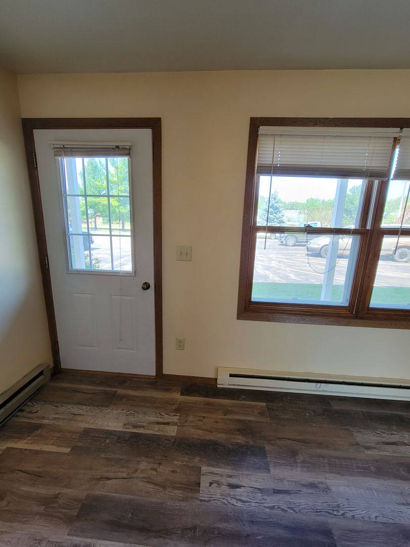 Apartment for rent at 542 E Bronson Rd, Seymour, WI 54165