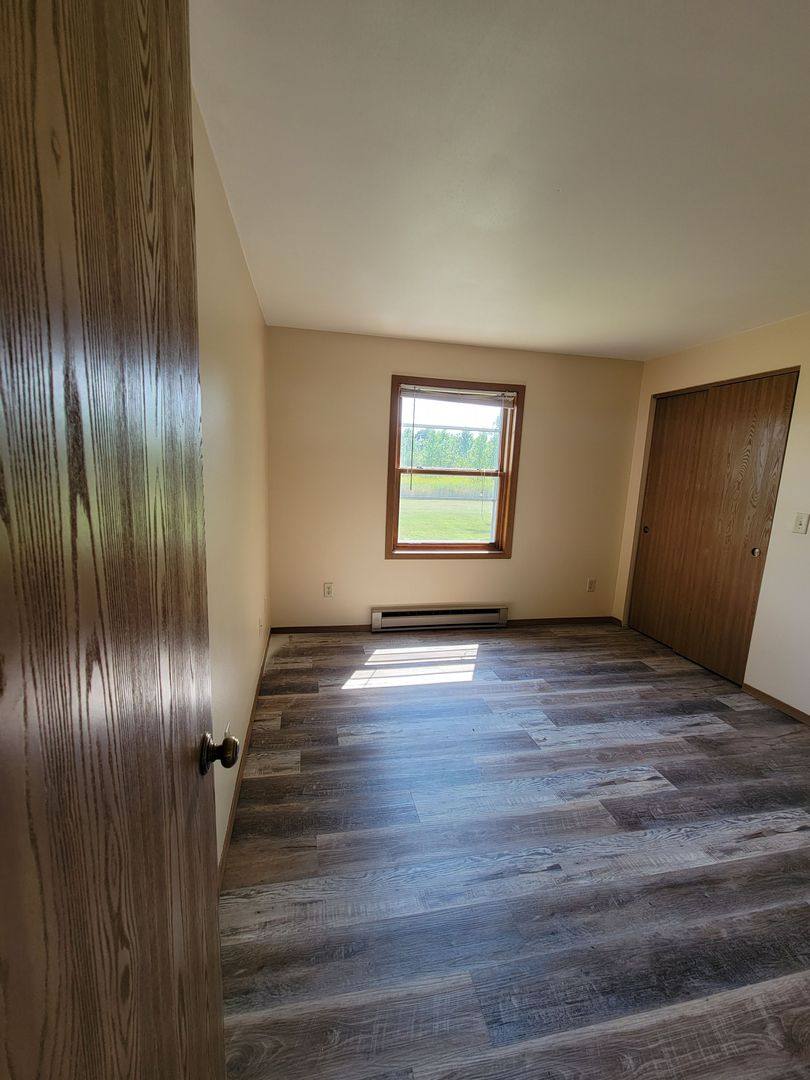 Apartment for rent at 542 E Bronson Rd, Seymour, WI 54165