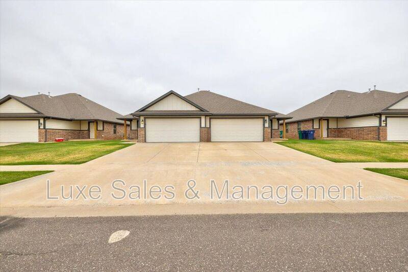 House for rent at 10910 NW 119th, Yukon, OK 73099