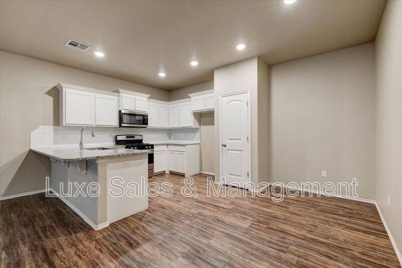House for rent at 10910 NW 119th, Yukon, OK 73099