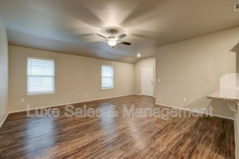 House for rent at 10910 NW 119th, Yukon, OK 73099