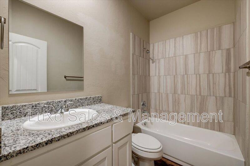 House for rent at 10910 NW 119th, Yukon, OK 73099
