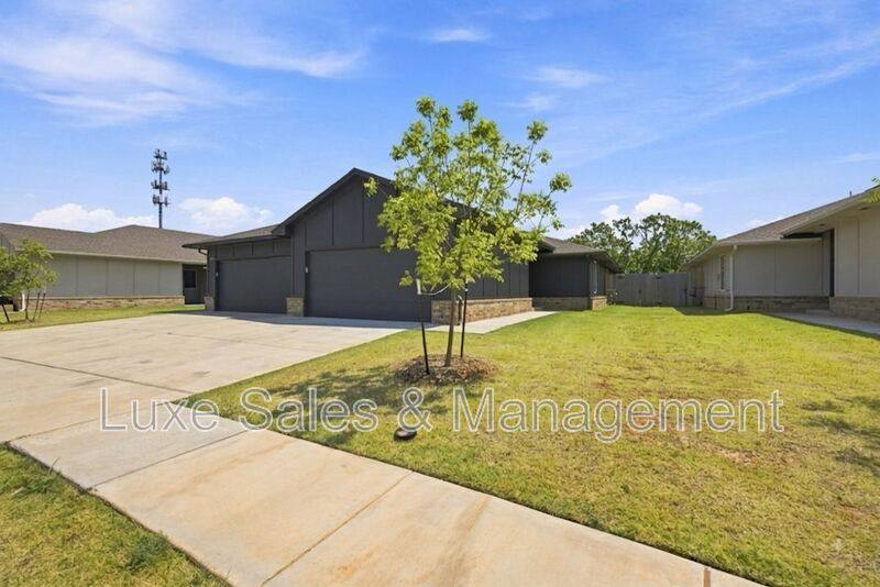 8012 NW 110th Dr, Oklahoma City, OK 73162 - House for Rent - Image 1