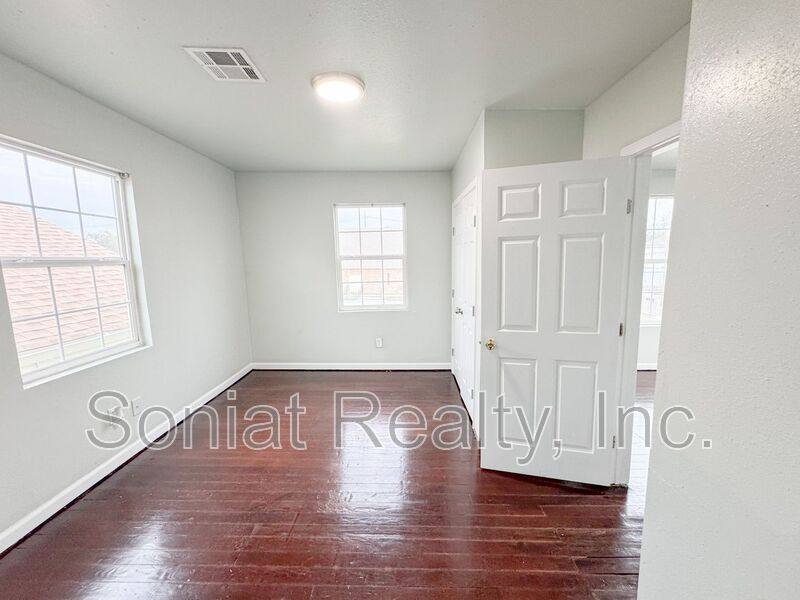 Apartment for rent at 3433 Lasalle St, New Orleans, LA 70115