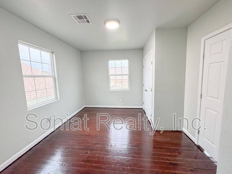 Apartment for rent at 3433 Lasalle St, New Orleans, LA 70115