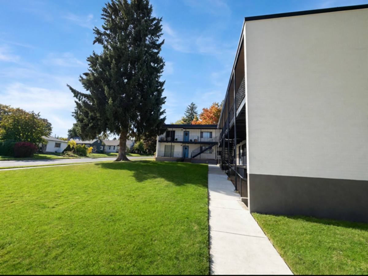 1023 & 1025 Coeur D Alene Ave, Coeur d'Alene, ID 83814 - Apartment for Rent - Image 5