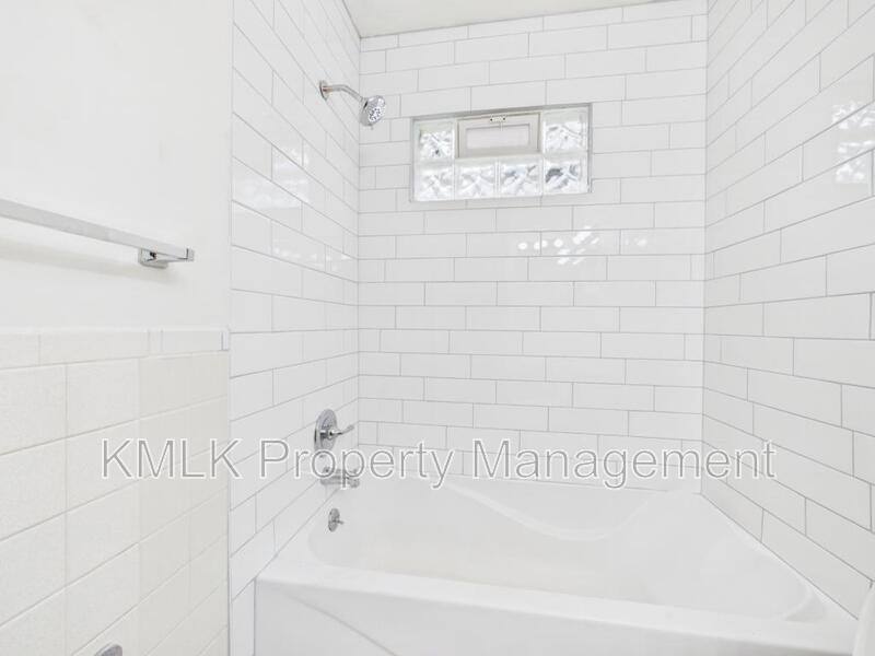House for rent at 1622 Merrill Ave, Akron, OH 44306