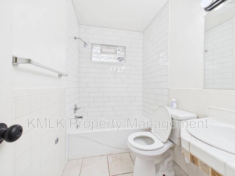 House for rent at 1622 Merrill Ave, Akron, OH 44306
