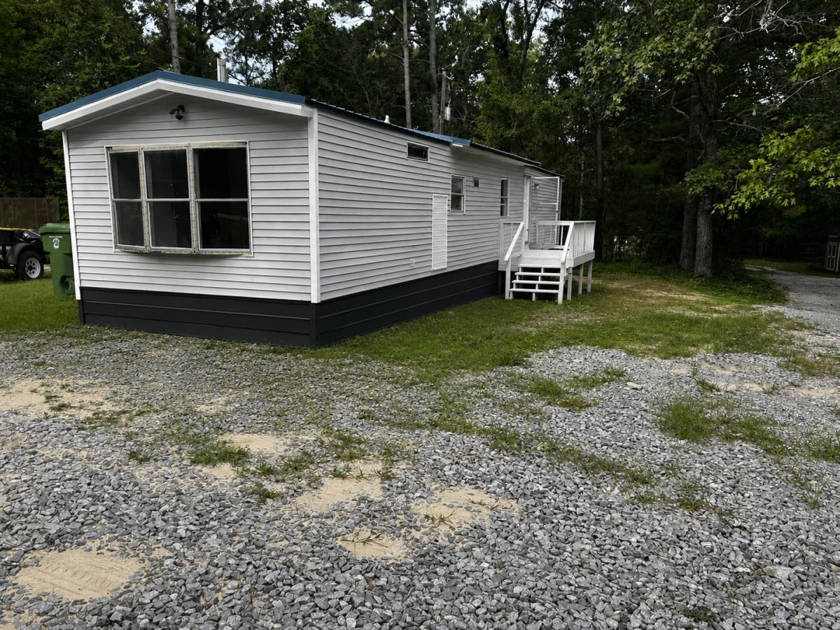 House for rent at 1053 Mount Elon Church Rd, Hopkins, SC 29061
