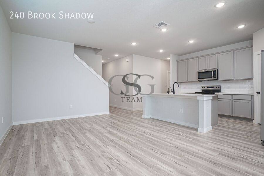 House for rent at 240 Brook Shadow, Cibolo, TX 78108