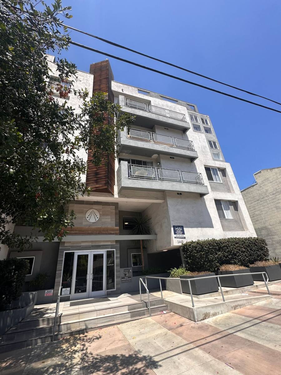 Apartment for rent at 1443 N Fuller Ave, Los Angeles, CA 90046