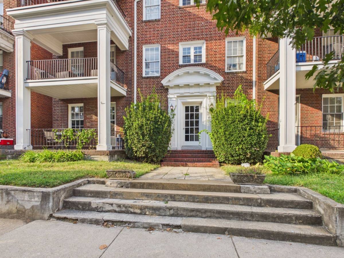Apartment for rent at 3106 Patterson Ave #1, Richmond, VA 23221