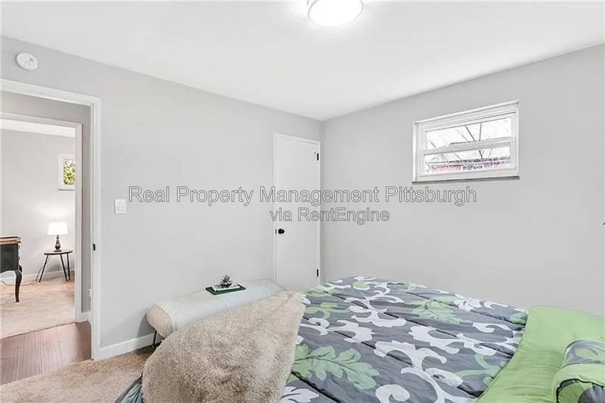 House for rent at 1307 Universal Rd, Pittsburgh, PA 15235