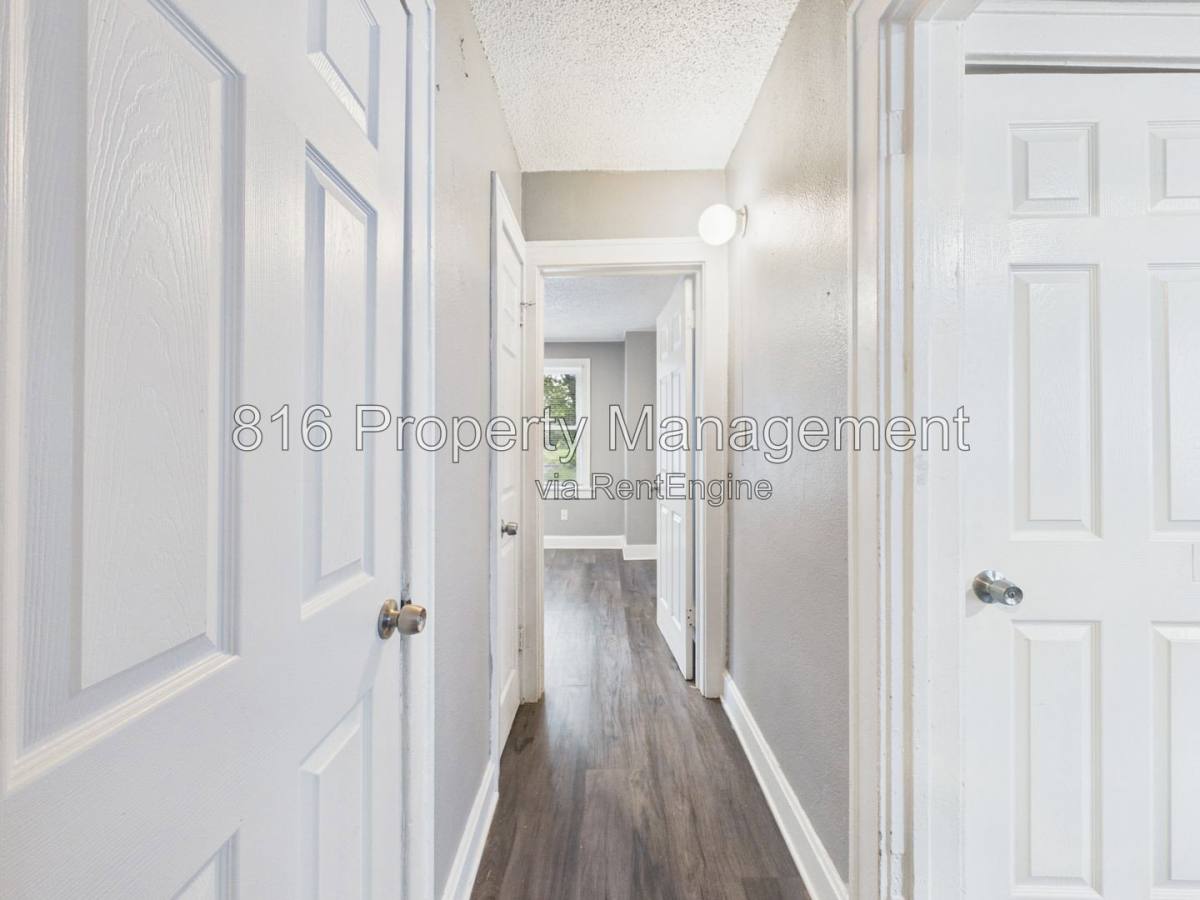 House for rent at 6808 S Benton Ave, Kansas City, MO 64132