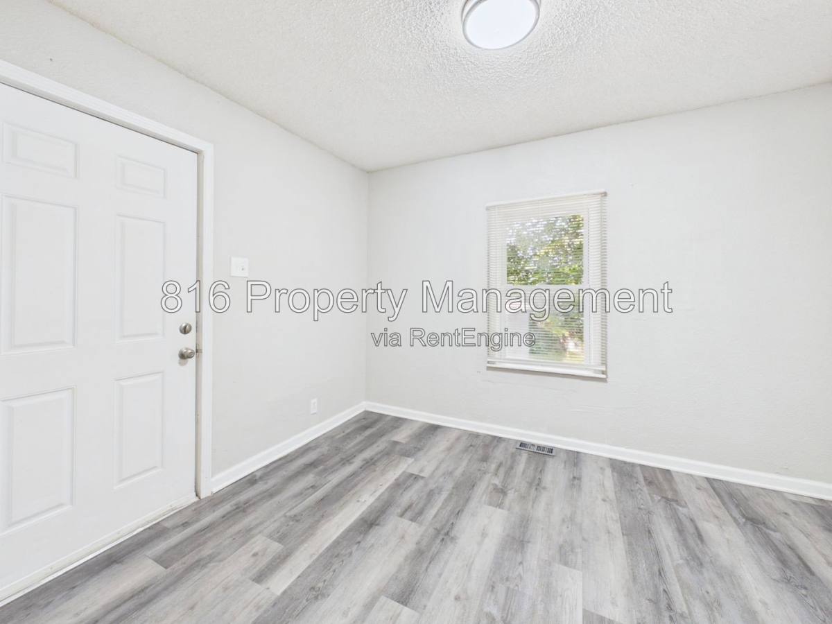House for rent at 5715 Wabash Ave, Kansas City, MO 64130