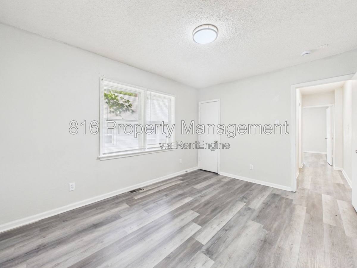 House for rent at 5715 Wabash Ave, Kansas City, MO 64130