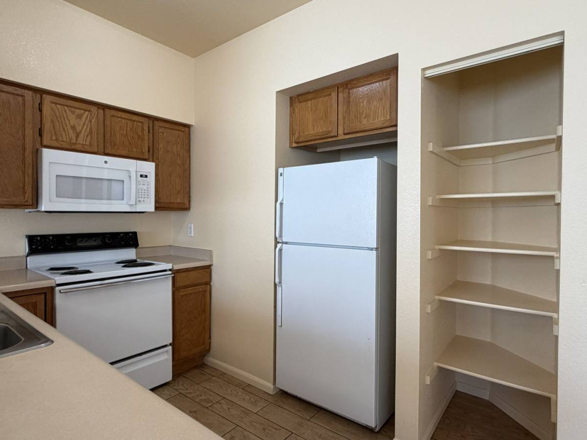 629 S Sherwood St, Fort Collins, CO 80521 - Apartment for Rent - Image 7
