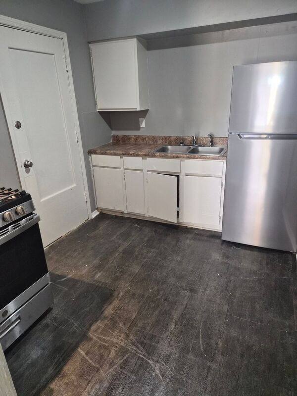 Apartment for rent at 2103-2107 Imogene St #11, Memphis, TN 38114