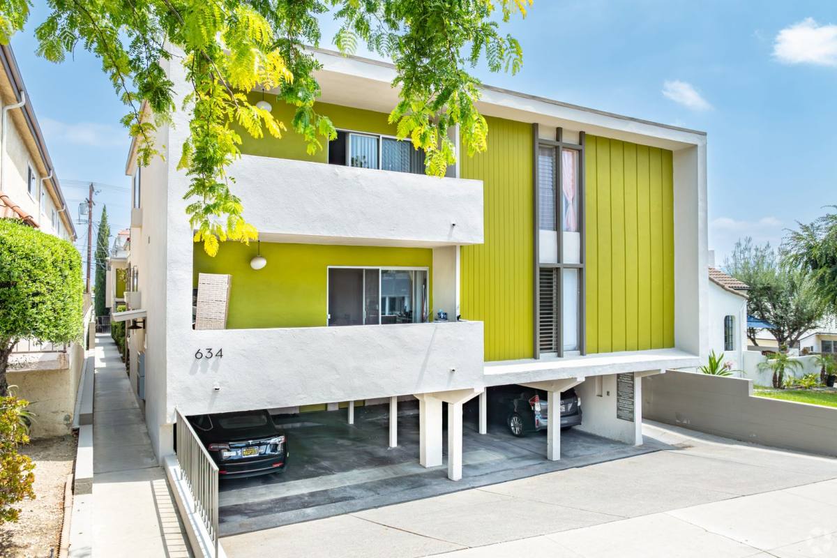 Apartment for rent at Ivy on Harvard, 634 E Harvard Rd, Burbank, CA 91501