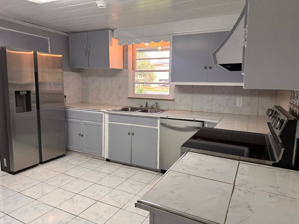 Apartment for rent at 533 Scranton Rd, Brunswick, GA 31520