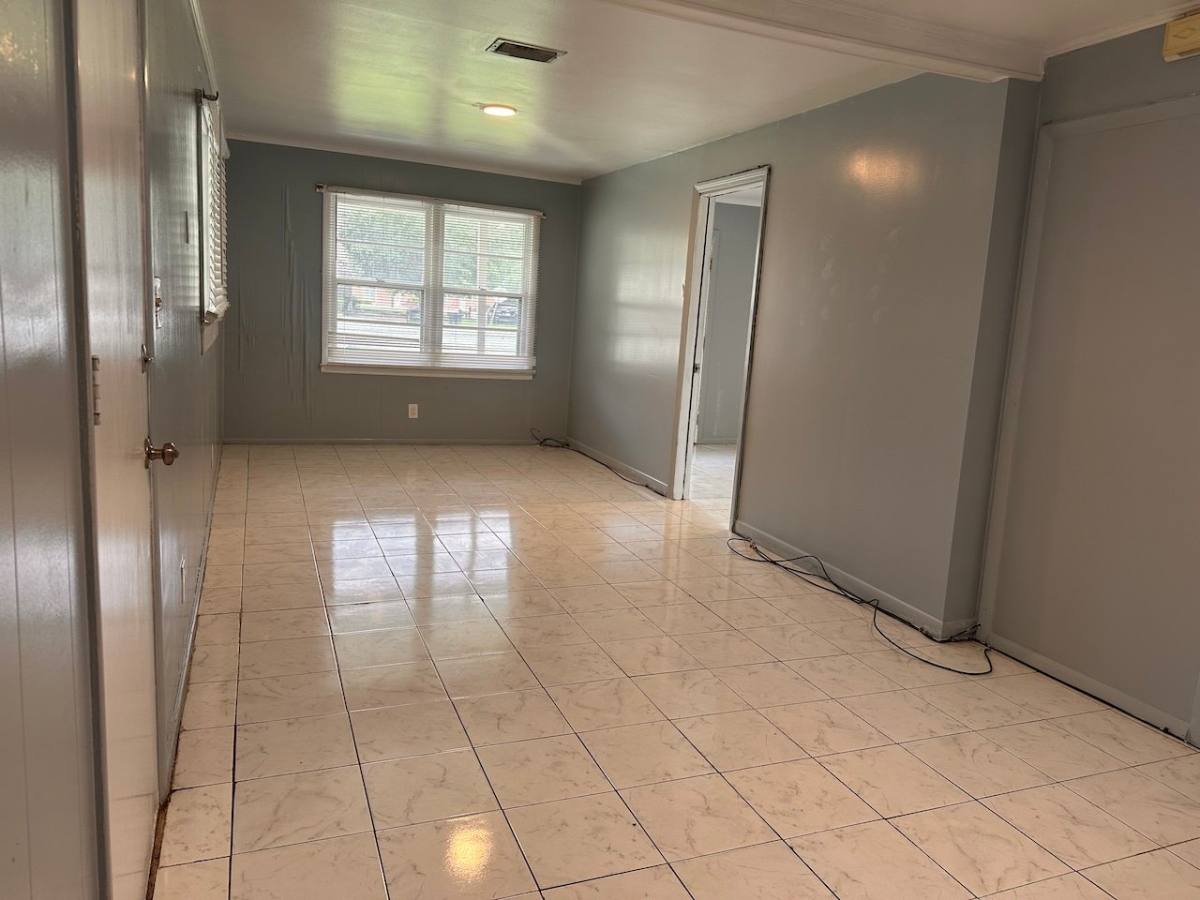 Apartment for rent at 533 Scranton Rd, Brunswick, GA 31520