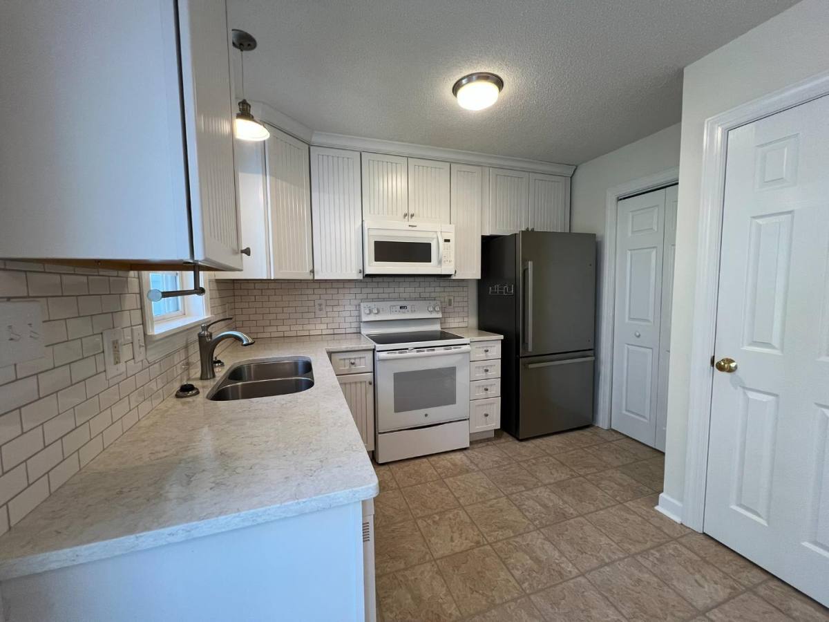 Townhouse for rent at 1722 Stroll Circle, Fuquay Varina, NC 27526