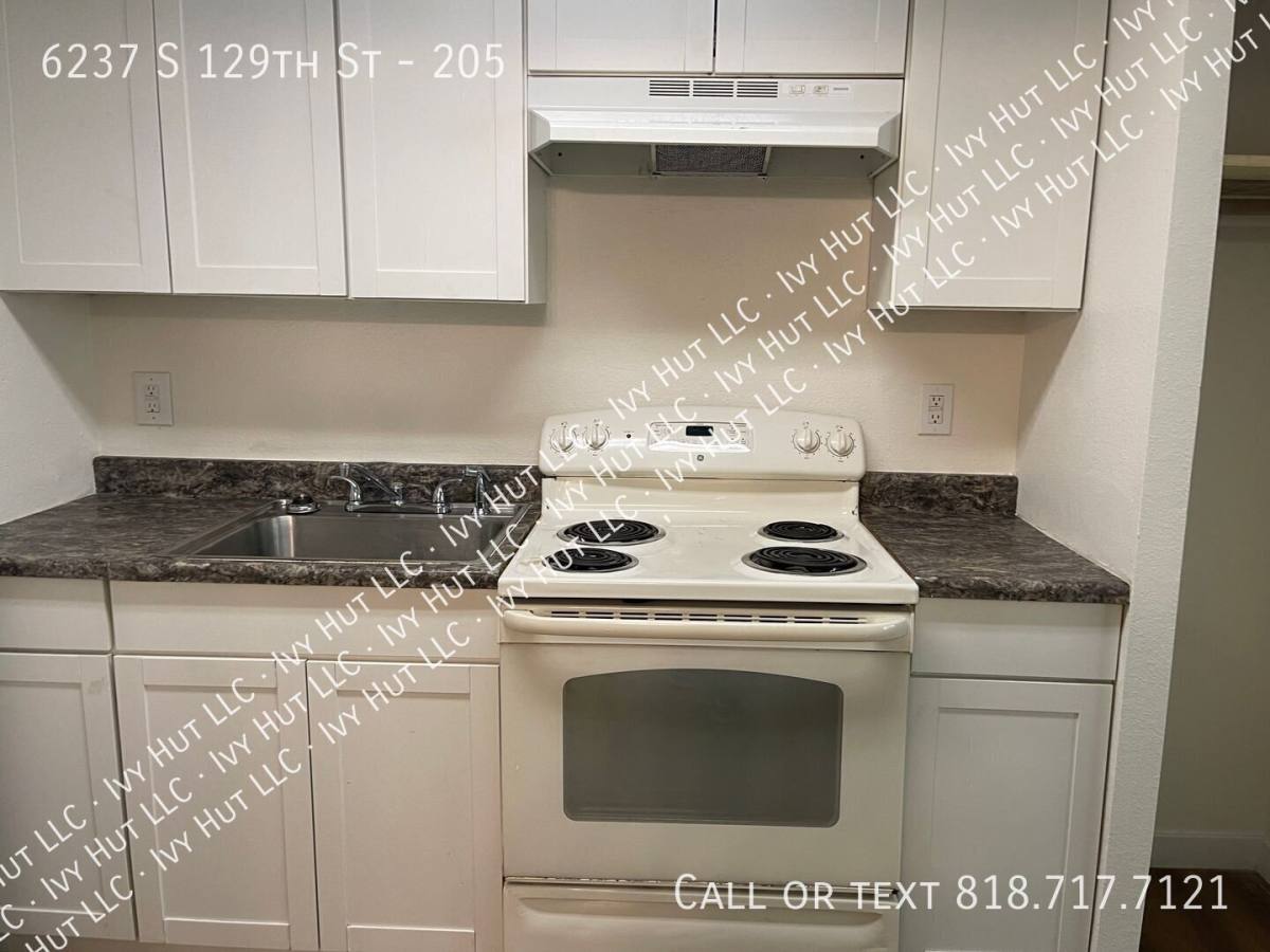Apartment for rent at 6237 S 129th St #205, Seattle, WA 98178