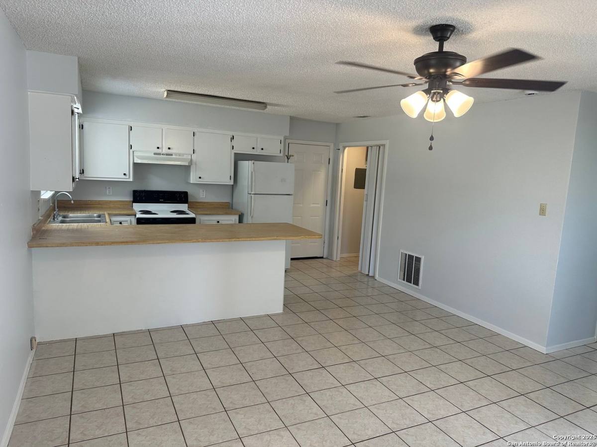 House for rent at 401 W Adams, Pleasanton, TX 78064