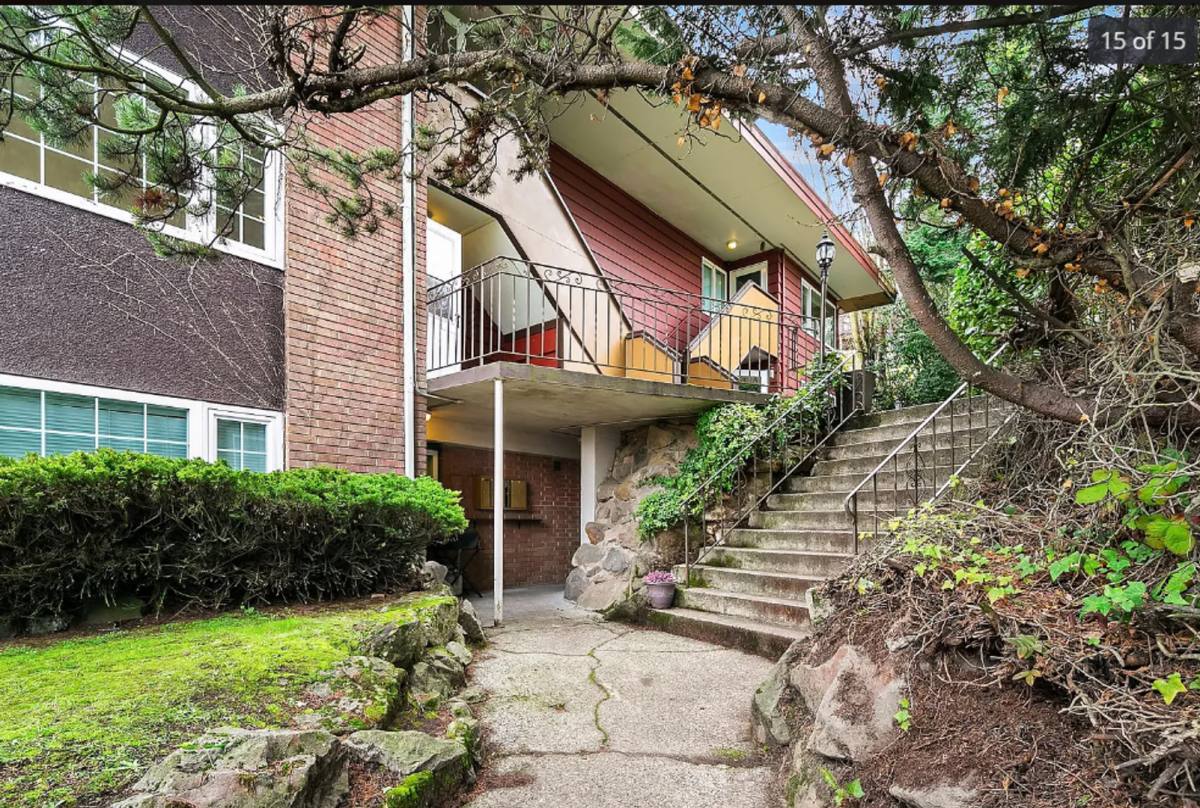 Apartment for rent at 825 W Nickerson St, Seattle, WA 98119