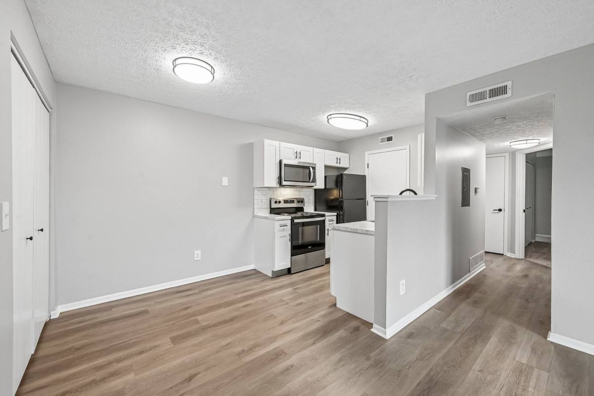 Apartment for rent at 833 Misty Hollow Lane, Columbus, OH 43228