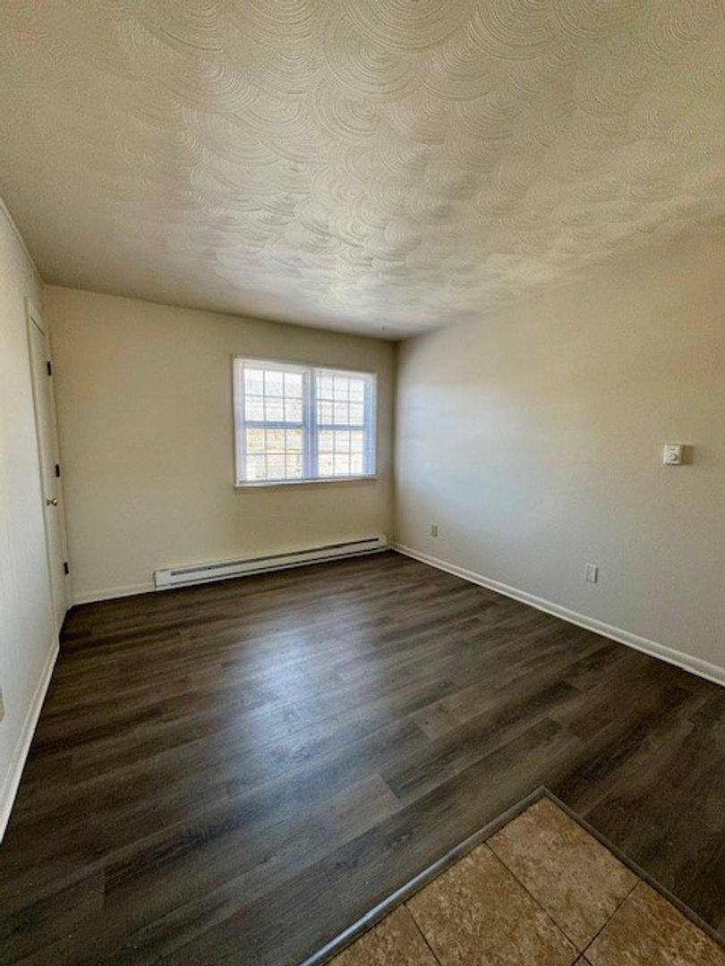 Apartment for rent at 412 Bruce St, Bridgewater, VA 22812