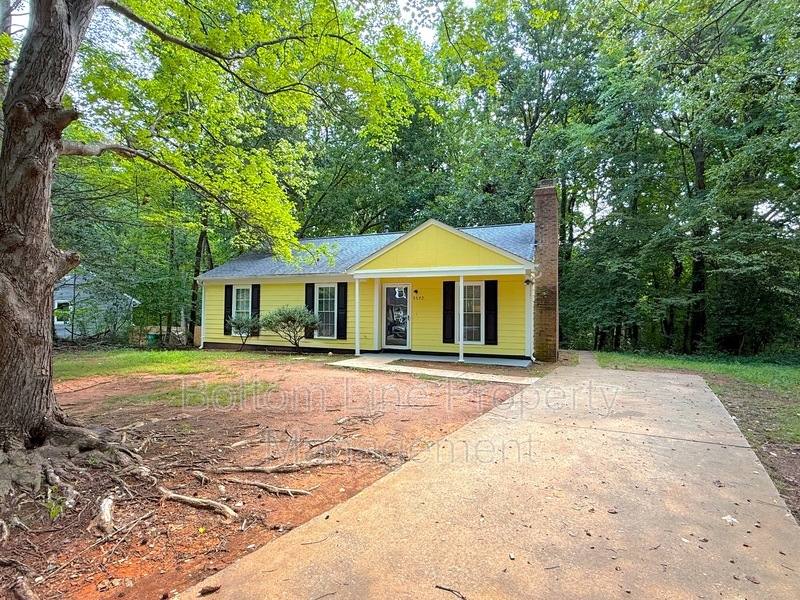House for rent at 5522 Great Wagon Rd, Charlotte, NC 28215