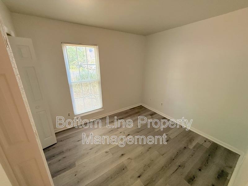 House for rent at 5522 Great Wagon Rd, Charlotte, NC 28215
