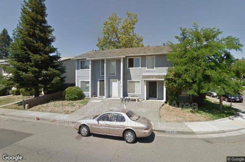 Apartment for rent at 1117 N Lincoln St #3, Dixon, CA 95620