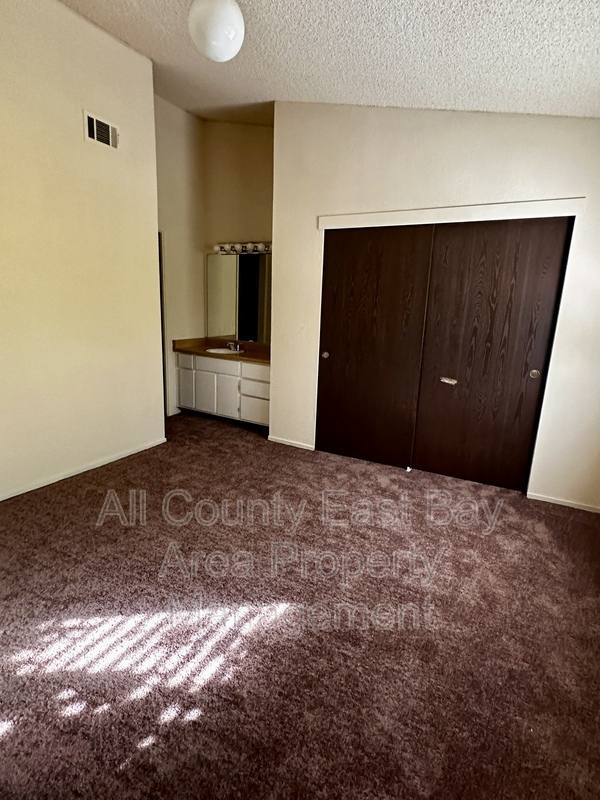 Apartment for rent at 1117 N Lincoln St #3, Dixon, CA 95620