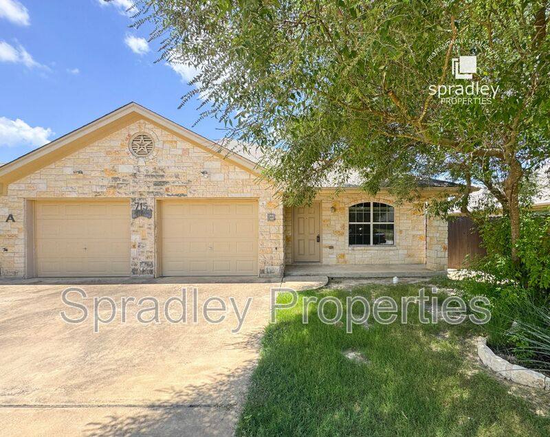 Townhouse for rent at 715B E Ridge Blvd, Temple, TX 76502