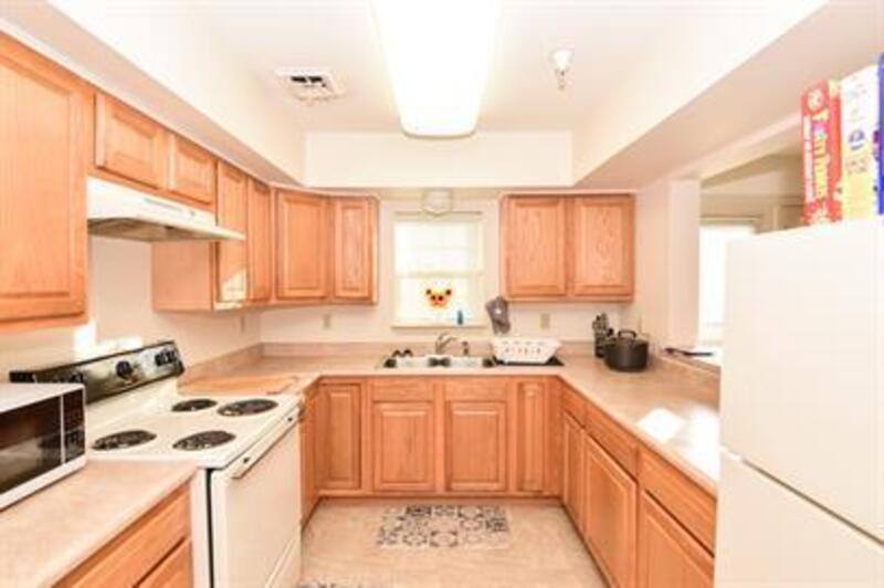 Townhouse for rent at 1001 Hot Point Commons, Shippensburg, PA 17257