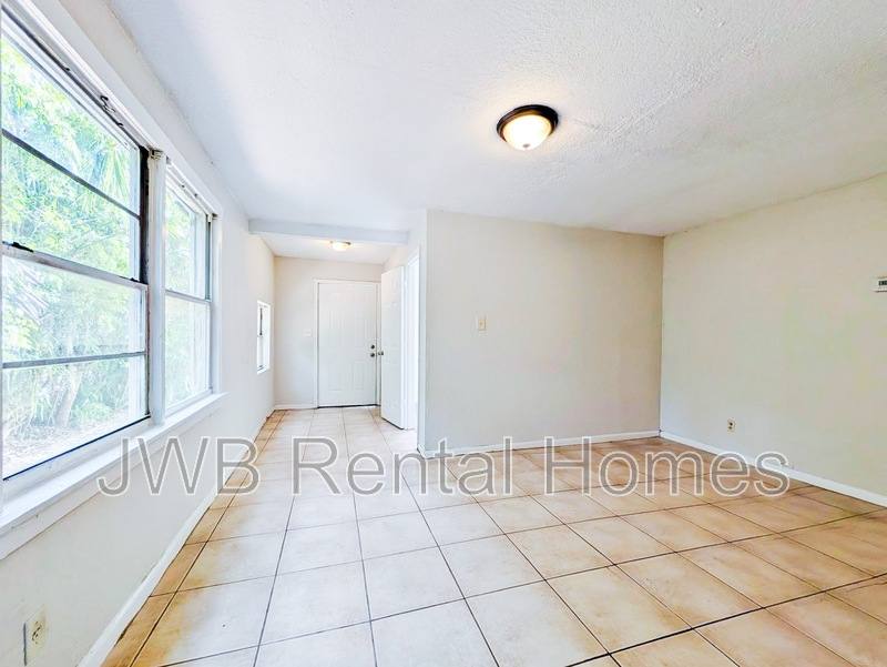 House for rent at 2942 Bethel Court, Jacksonville, FL 32207