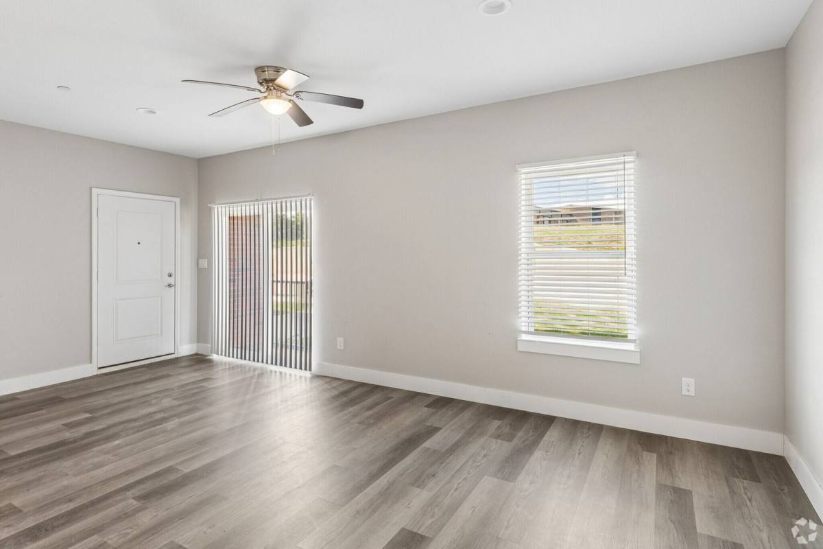 Apartment for rent at 330 E Burton Rd, Mount Pleasant, TX 75455