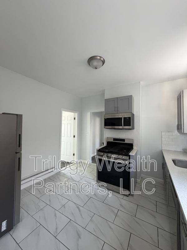Apartment for rent at 59 N 15th St #3, East Orange, NJ 07017