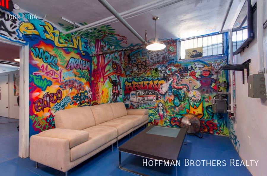Apartment for rent at 412 S Lake St, Los Angeles, CA 90057
