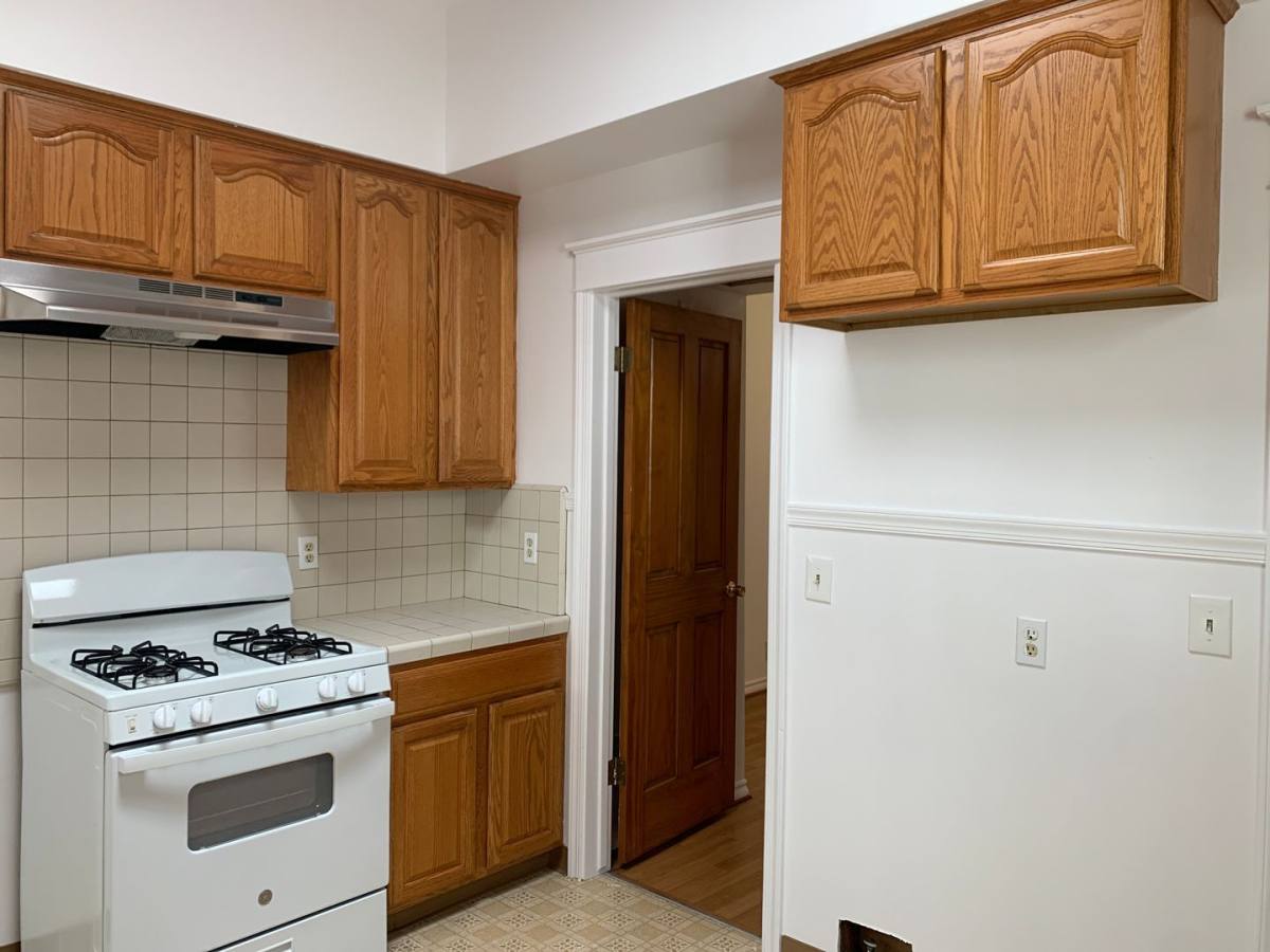 Apartment for rent at 627 Hill Place, Los Angeles, CA 90012