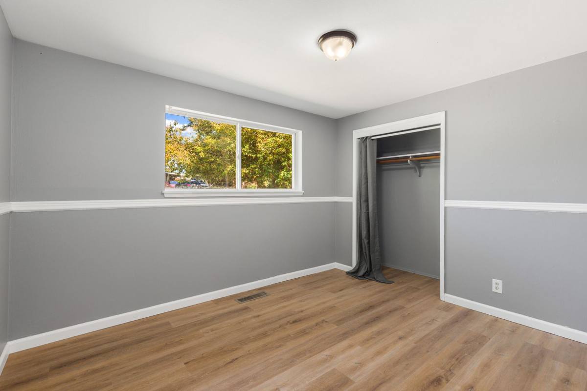 House for rent at 19404 74th Ave W, Lynnwood, WA 98036
