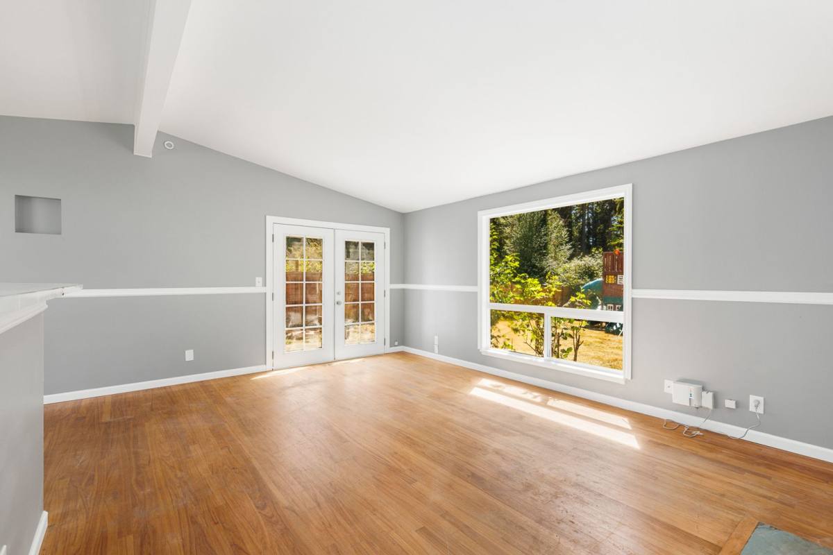 House for rent at 19404 74th Ave W, Lynnwood, WA 98036