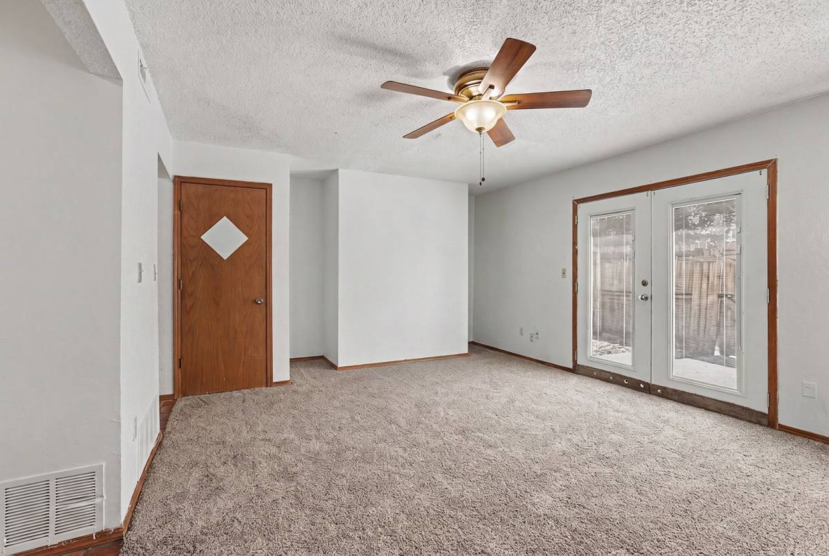 Townhouse for rent at 1300 N Rockwell Ave, Oklahoma City, OK 73127