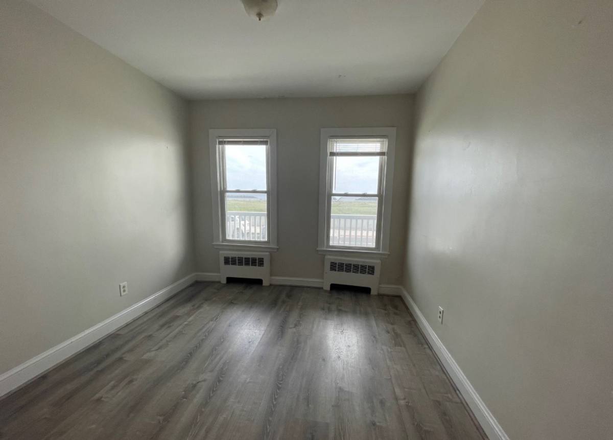 Apartment for rent at 87-90 Winthrop Shore Dr, Winthrop, MA 02152