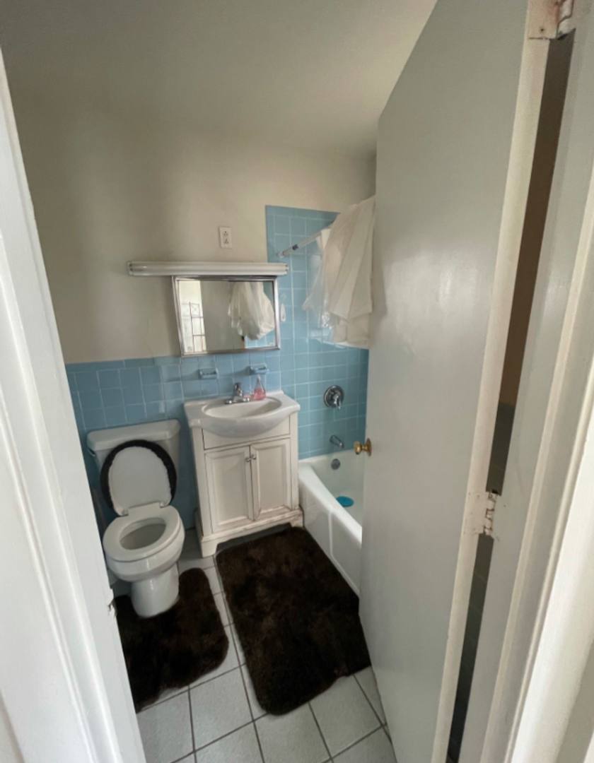 Apartment for rent at 87-90 Winthrop Shore Dr, Winthrop, MA 02152