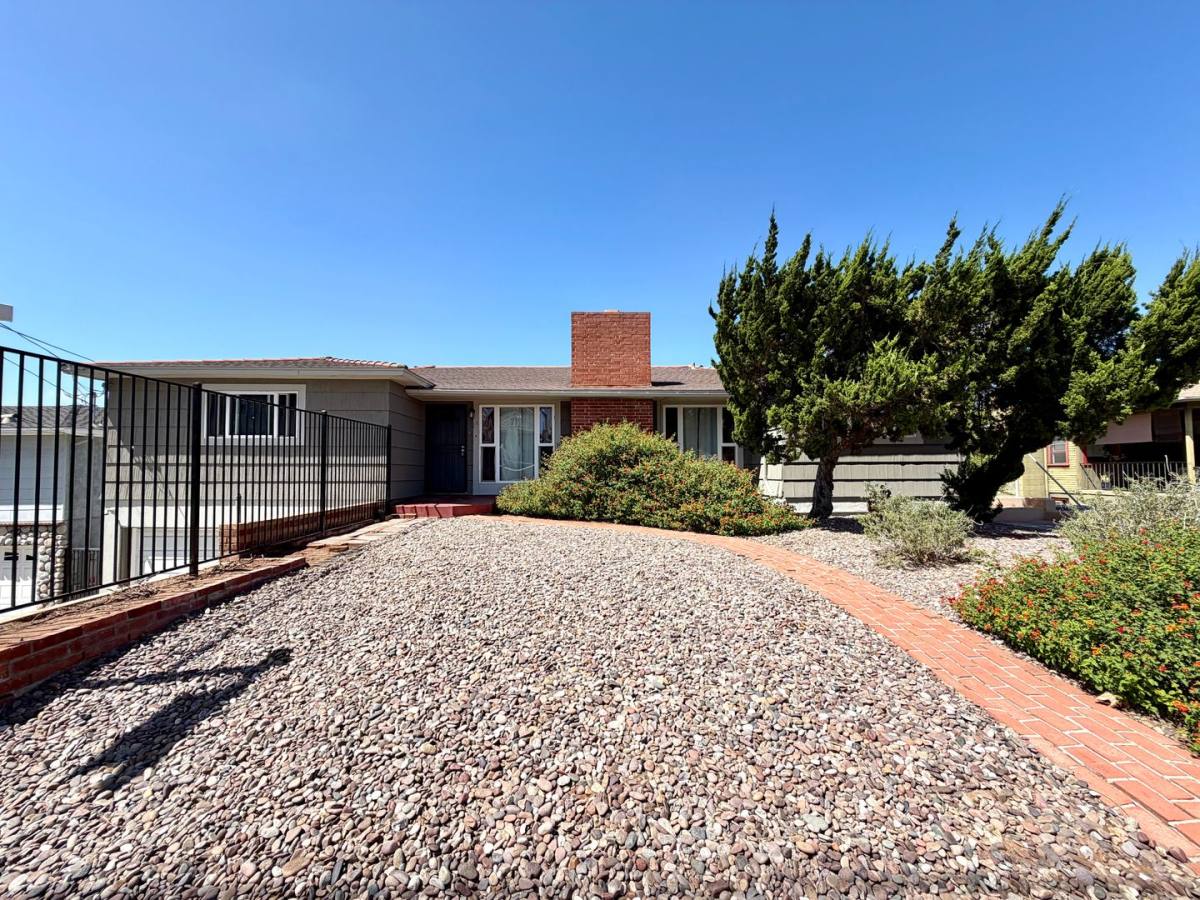 House for rent at 5074 La Dorna St, San Diego, CA 92115