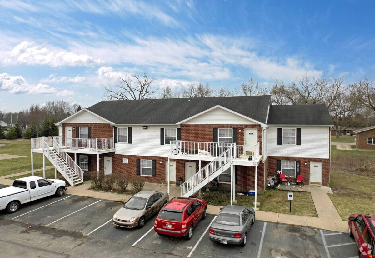 Apartment for rent at 3722 S Granton Place Dr, Marion, IN 46953